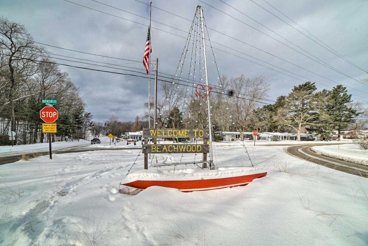 Walk To Beach Lake Michigan Getaway! Muskegon Exterior foto